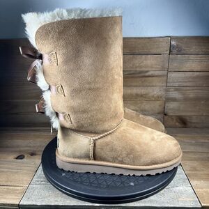 UGG Womens Size 4 Bailey Bow Tall II Triple Chestnut Suede Fur Boots Eur 34